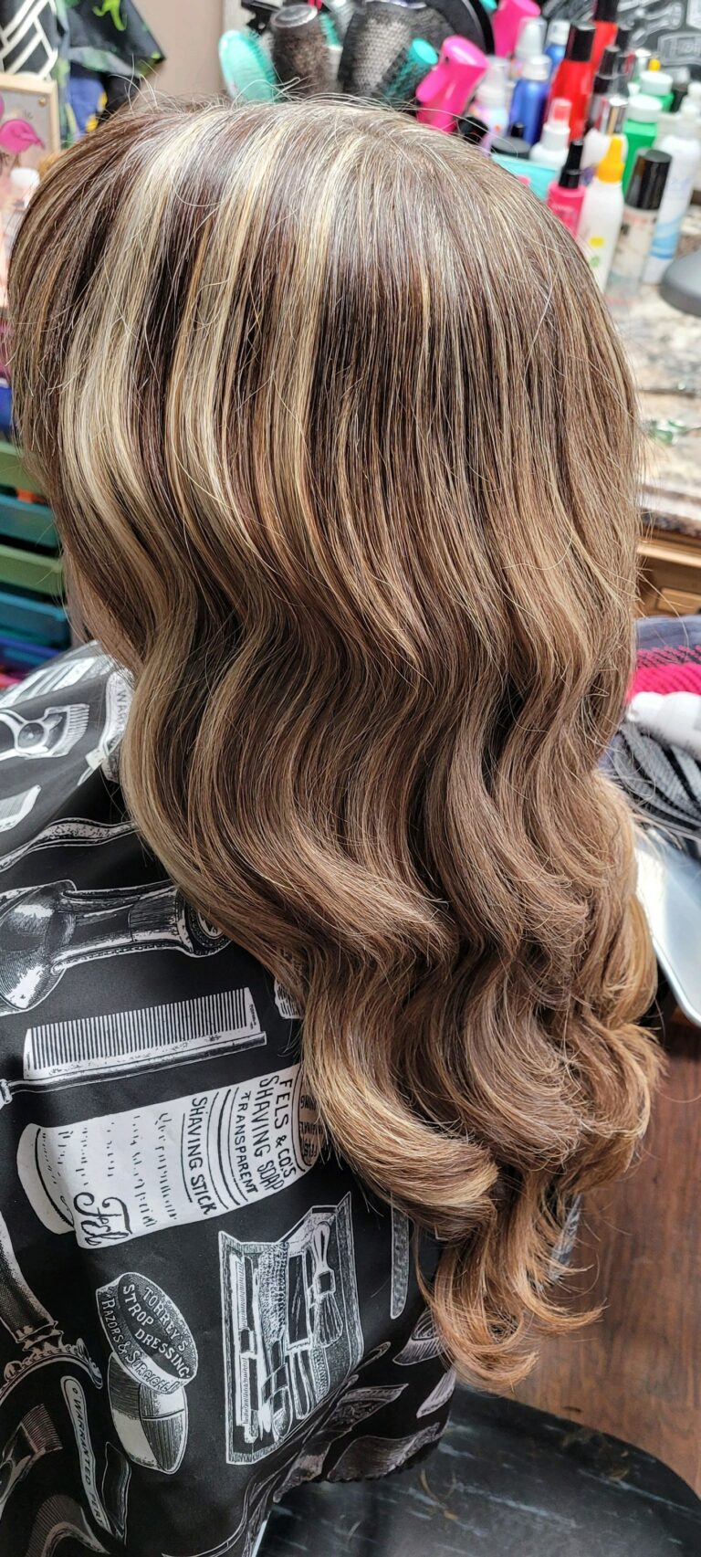 428130732 940378917915277 7138957282469805906 n 768x1705